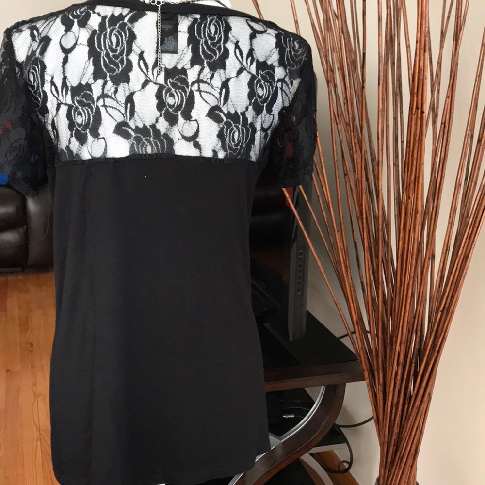 Cute Black Tee - image 6